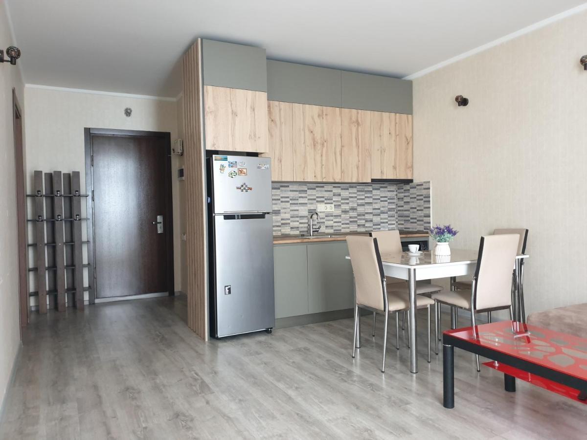 Lia'S Apartment In Orbi บาทูมิ ภายนอก รูปภาพ