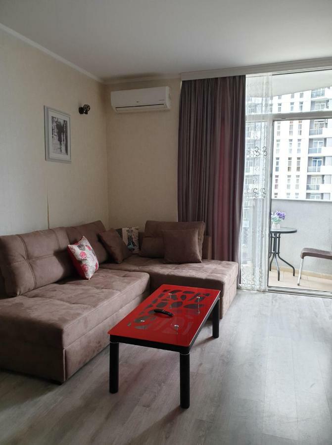Lia'S Apartment In Orbi บาทูมิ ภายนอก รูปภาพ