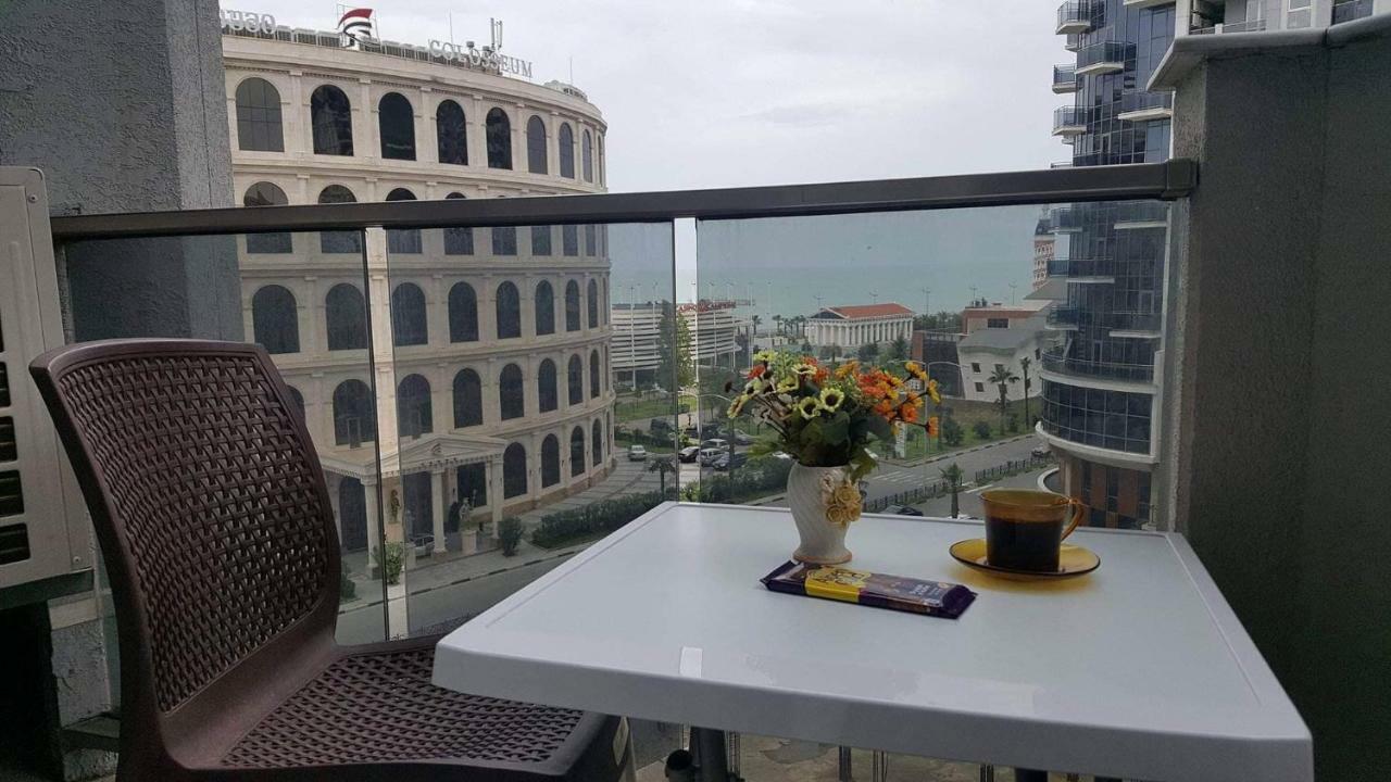 Lia'S Apartment In Orbi บาทูมิ ภายนอก รูปภาพ